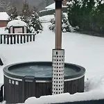 Chalet Viking Z Prywatnym Ogrzewanym Basenem Sauna Oraz Balia Z Jacuzzi *