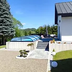 Viking Z Prywatnym Ogrzewanym Basenem Sauna Oraz Balia Z Jacuzzi Chalet